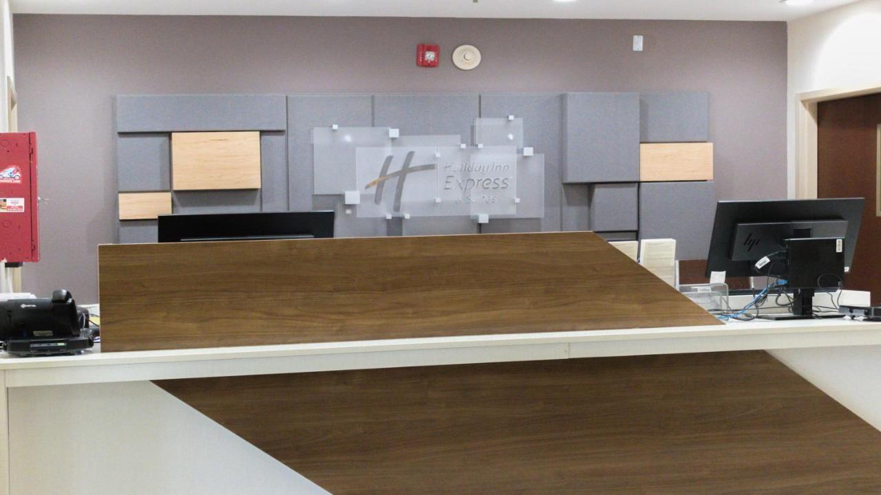 Holiday Inn Express Hotel & Suites Hope Mills-Fayetteville Airport By Ihg Eksteriør billede