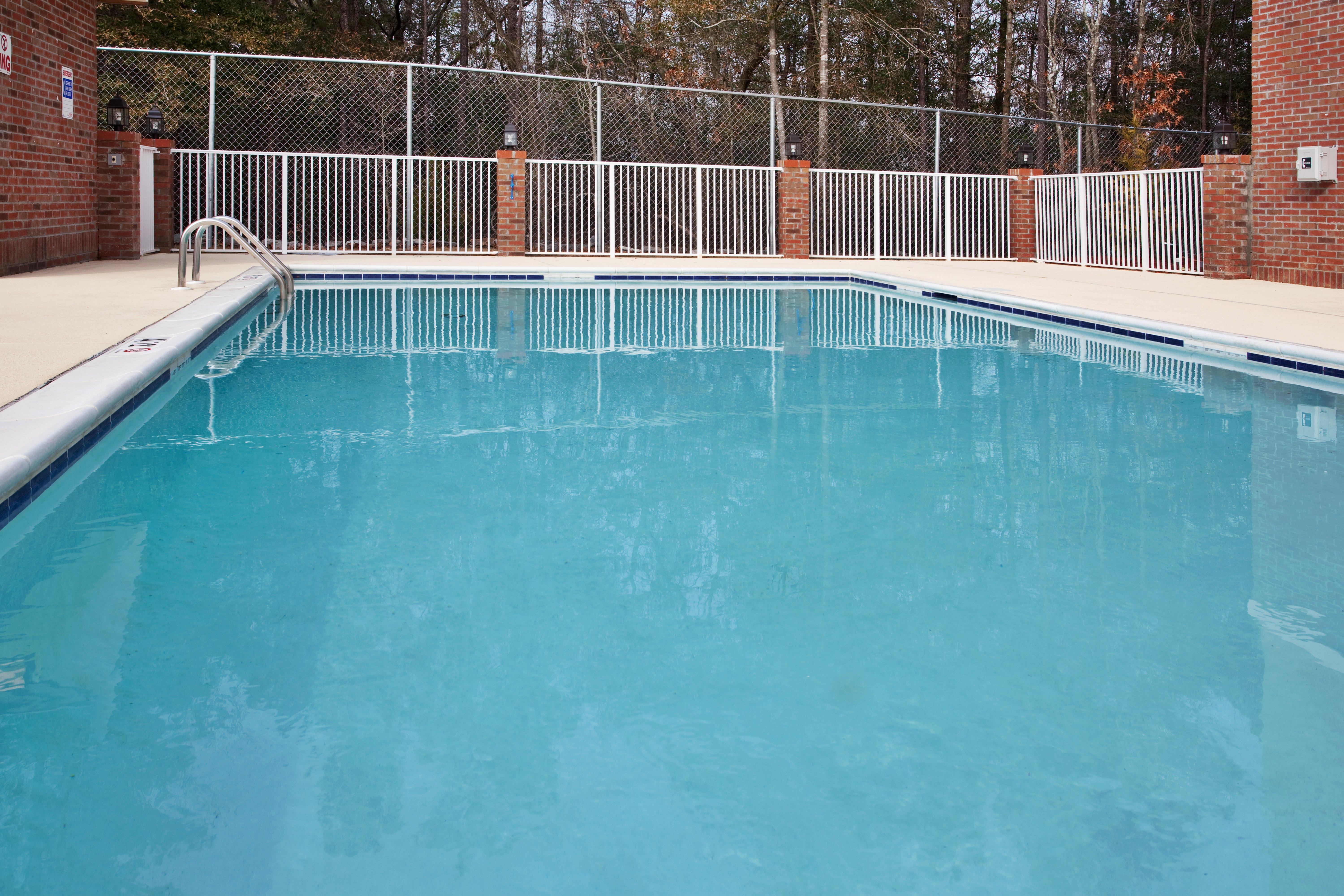 Holiday Inn Express Hotel & Suites Hope Mills-Fayetteville Airport By Ihg Eksteriør billede