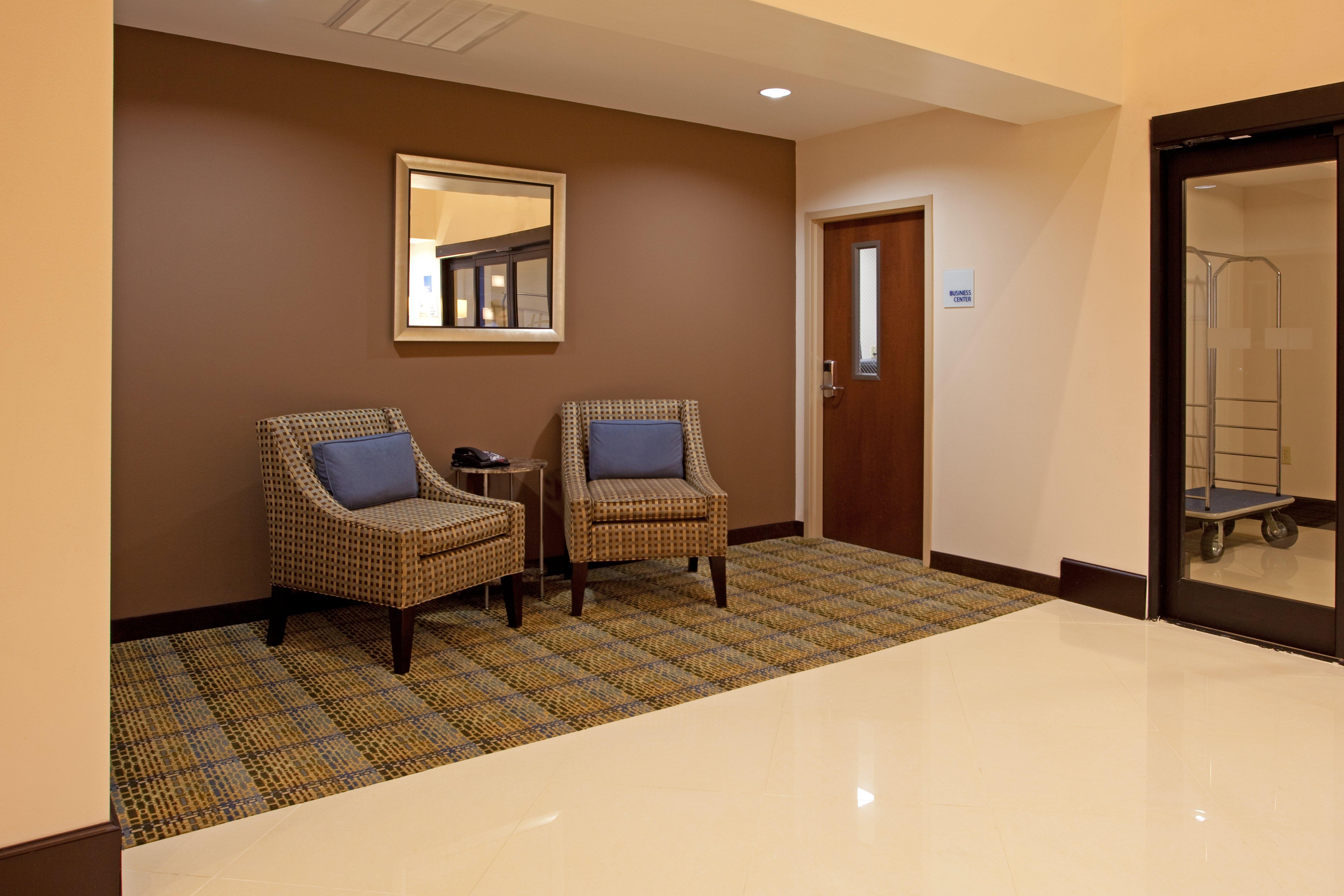 Holiday Inn Express Hotel & Suites Hope Mills-Fayetteville Airport By Ihg Eksteriør billede