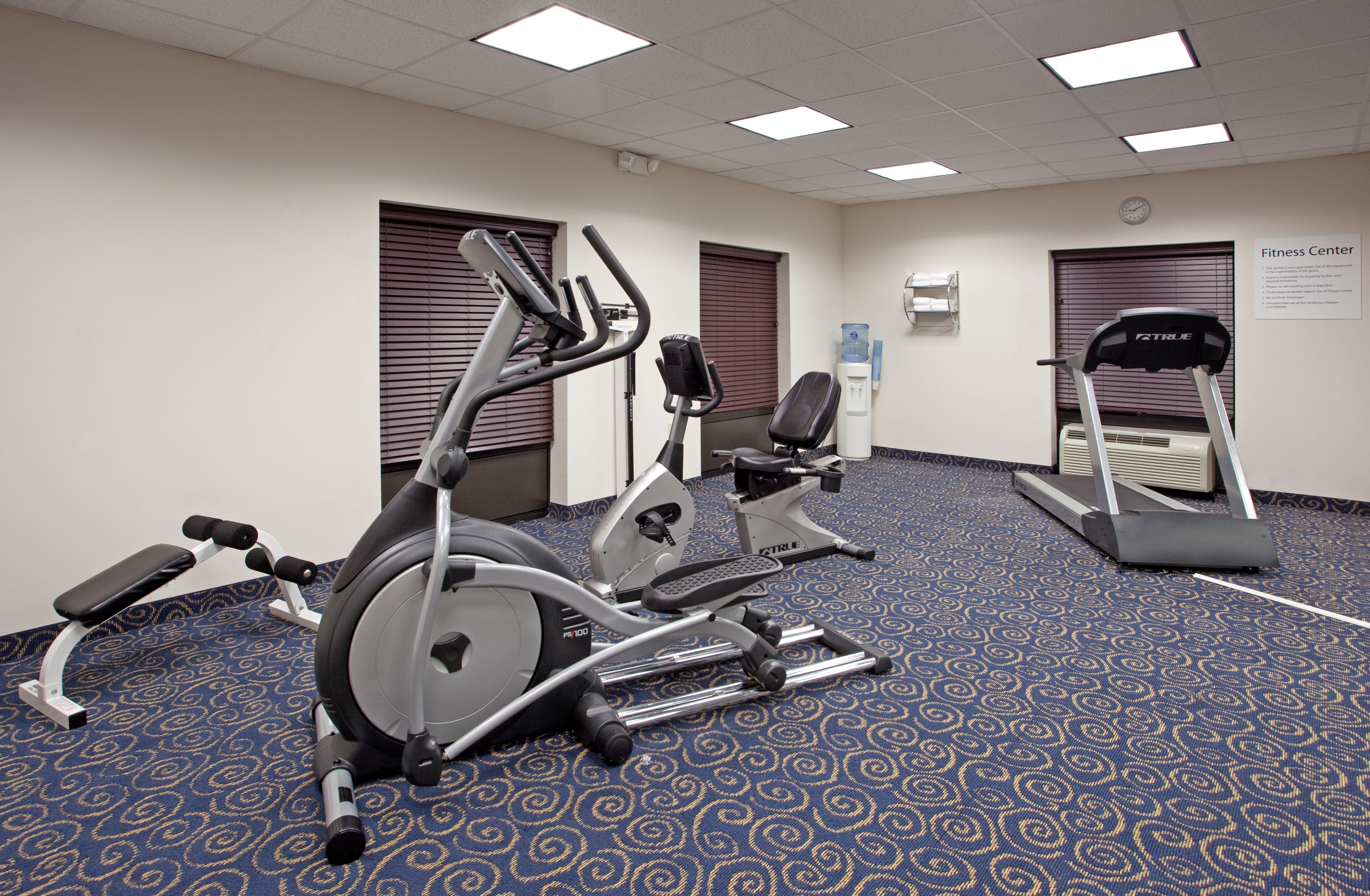 Holiday Inn Express Hotel & Suites Hope Mills-Fayetteville Airport By Ihg Eksteriør billede