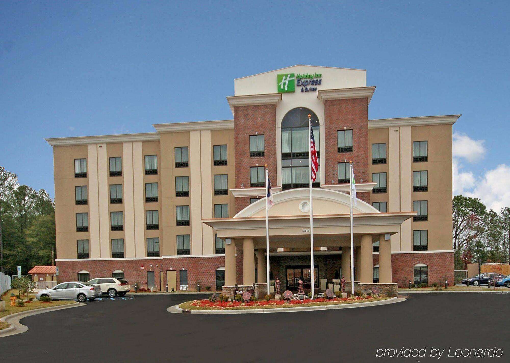 Holiday Inn Express Hotel & Suites Hope Mills-Fayetteville Airport By Ihg Eksteriør billede